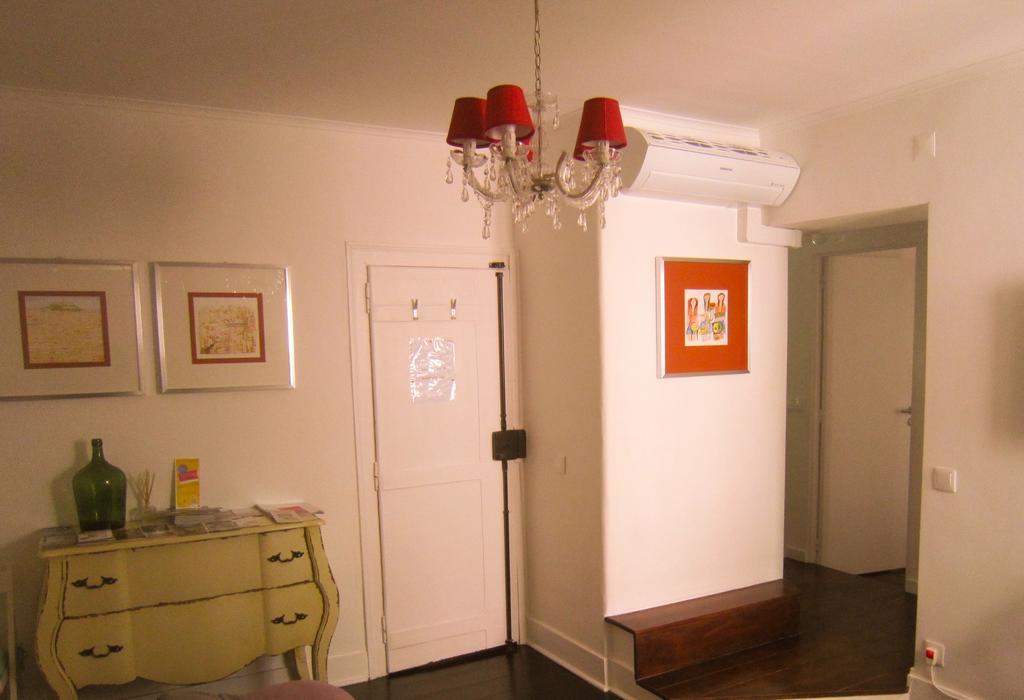 Shabby Chic Bairro Alto Apartment Lisbon Room photo